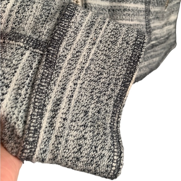 ANTHROPOLOGIE Gray & White Moto Jacket size small - Picture 3 of 6